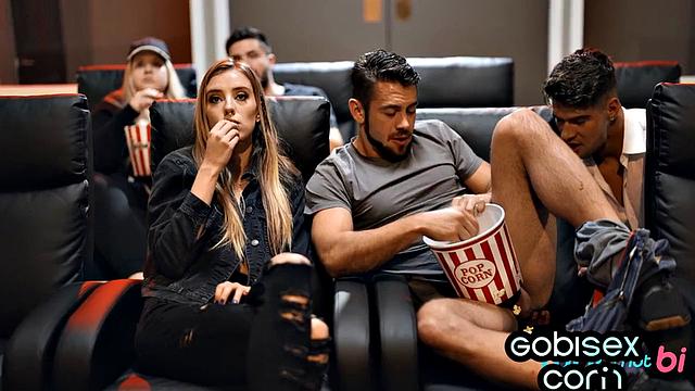 Худая красотка не устояла против двух жарких спортсменов в тройничке - эти парни не знают пощады к её дырочке, зато знают толк в удовольствии.