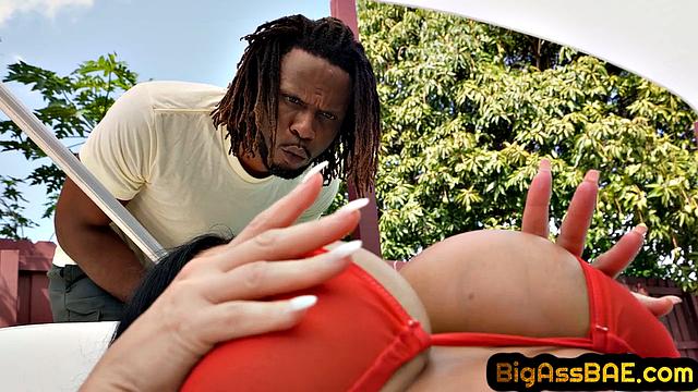 Hugetitted cougar banged by BBC