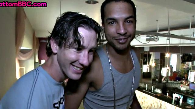 Ebony picked up amateur public fucked by white top