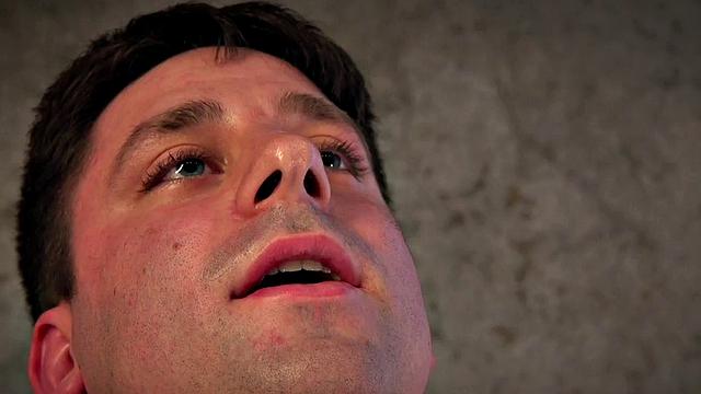 Femdom stretching sub's anal hole