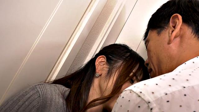 21yo Asian lady banged by huge dick in wet pussy