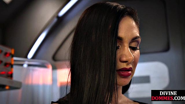 Dominatrix inserts objects in incel's ass