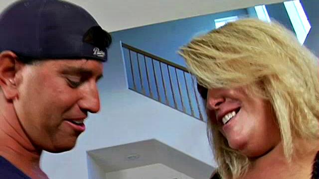 Naughty Jenna Showing Off Her Fat Pussy