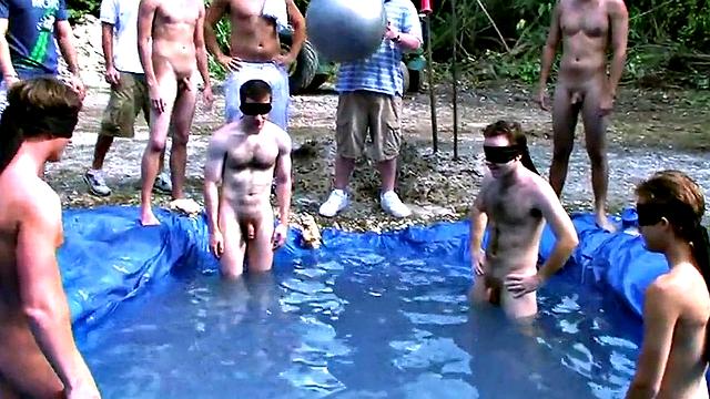 Str8 hazed stud sucks in pool for fraternity