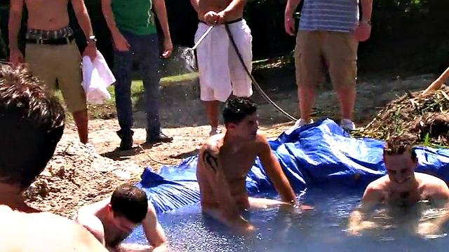 Str8 hazed stud sucks in pool for fraternity