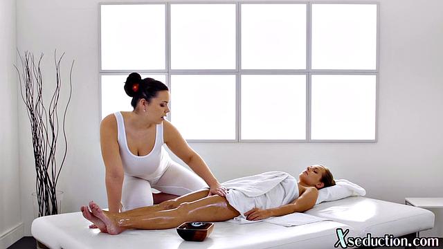 Naughty sluts fingering each other