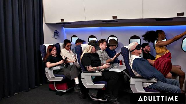 Olivia Jay заводит себя пальцами и показывает сиськи в самолёте, а потом её трахают прямо в полёте!