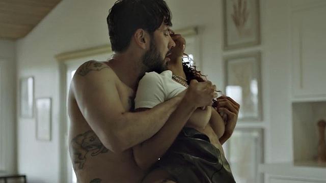 Ebony stepdaughter deepthroats stepdad after getting fucked