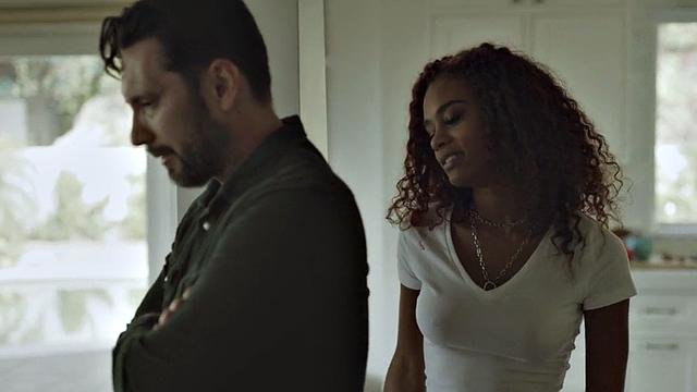 Ebony stepdaughter deepthroats stepdad after getting fucked