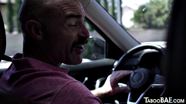 Horny babe pounded outdoors