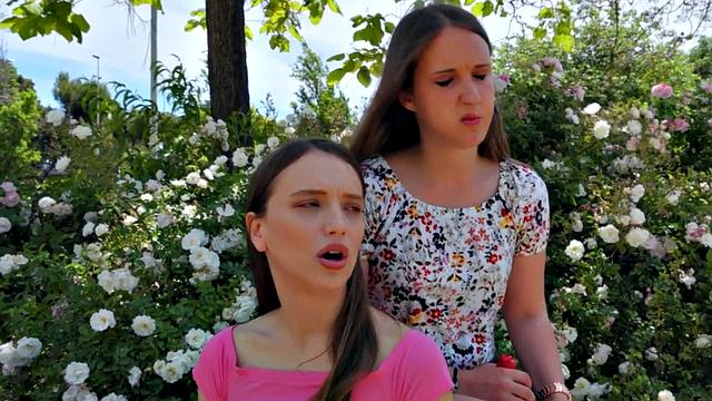 Watch this kinky teenie get her tight ass pounded in reverse cowgirl while wearing a t-shirt and sneakers outdoors