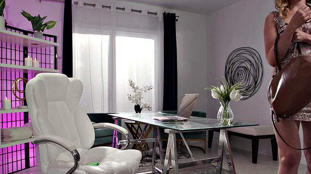 ALL GIRL MASSAGE - Hot Charlie Forde Tries Her Husband's Masseuse Kenzie Taylor