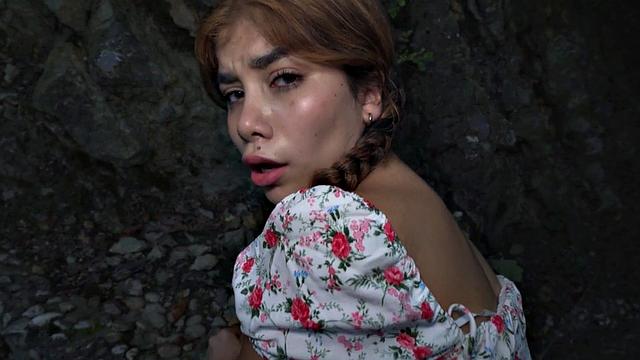 21yo Latina POV fucked outdoors for cash after casting
