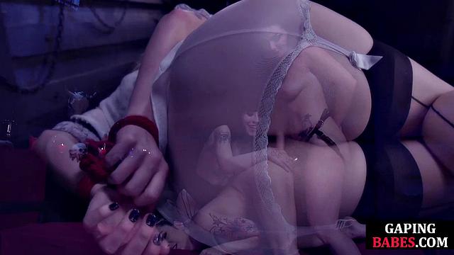 Anal-loving 21yo dyke gaping her ass while toyed in 3some