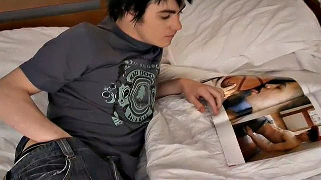 Fit Boy Orlando Jacks His Dick - Orlando Bacon