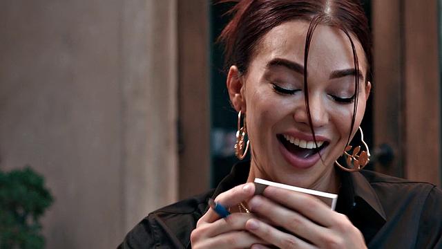 TRANSFIXED - Hot Waitress Emma Rose Rekindles With Bestie Leana Lovings During After Hour