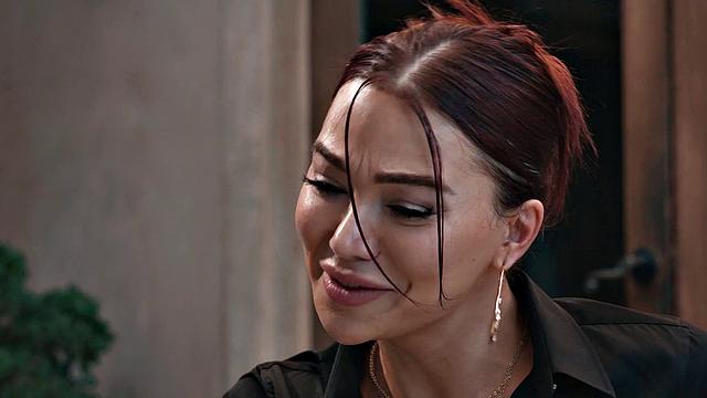 TRANSFIXED - Hot Waitress Emma Rose Rekindles With Bestie Leana Lovings During After Hour