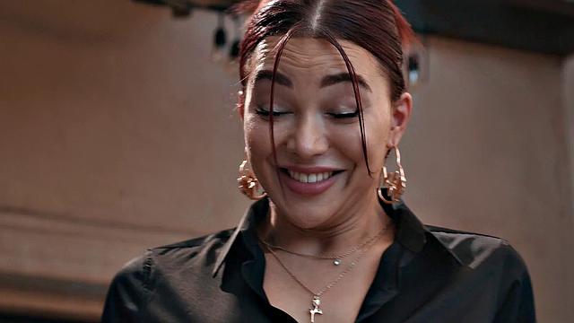 TRANSFIXED - Hot Waitress Emma Rose Rekindles With Bestie Leana Lovings During After Hour