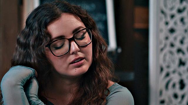 TRANSFIXED - Hot Waitress Emma Rose Rekindles With Bestie Leana Lovings During After Hour