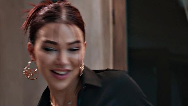 TRANSFIXED - Hot Waitress Emma Rose Rekindles With Bestie Leana Lovings During After Hour