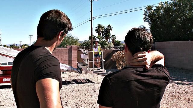 That Pussy's Electrifying