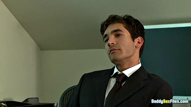 Hung Student Has A Problem - Allen Silver, Dale Cooper & Tommy Deluca
