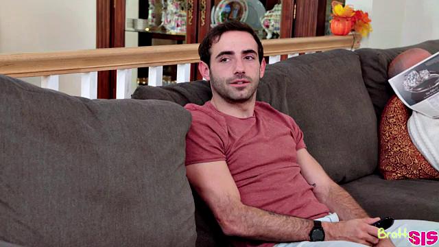 Thanksgiving Day Sex With Pilgrims And Pussies - S11:E12