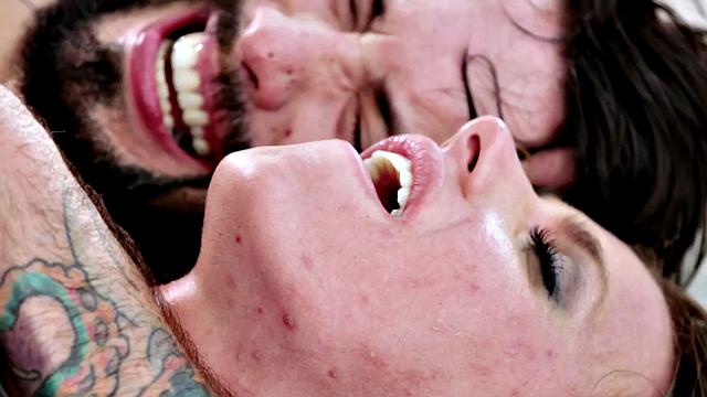 Anal loving inked babe deepthroats hard rod during intercourse