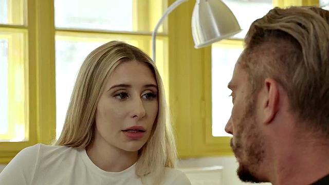 21yo GF fulfills her desires with pussylicking BF