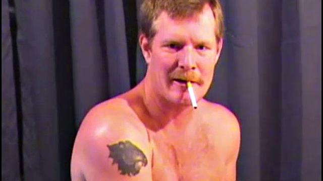 Reggie strips down and gets fucked by a working man