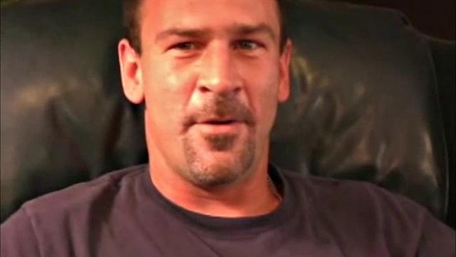 Эрик выгуливает свою технику прямо на природе