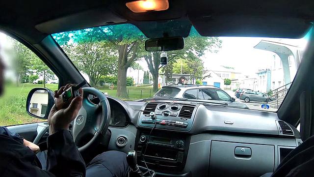 LAW4k. Girl going to steal car but caught and fucked by policemen