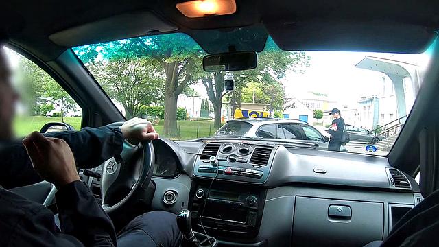 LAW4k. Girl going to steal car but caught and fucked by policemen