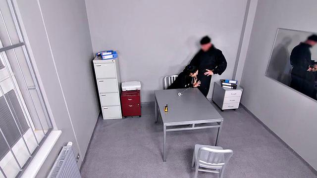 LAW4k. Girl going to steal car but caught and fucked by policemen