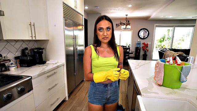 Stunning maid blows owner for money