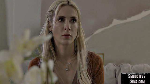 Блондинка прикинулась невинной, а сама шумно кайфует с bbc-любовником, романтика тут только для вида.