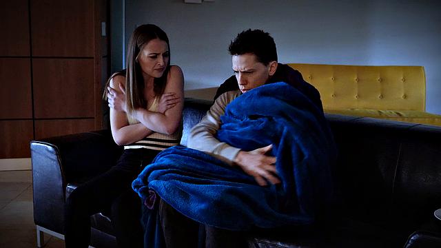 она разбудила его минетом, а он отработал по полной сзади