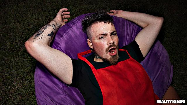 Festival Girl Gets Freaky