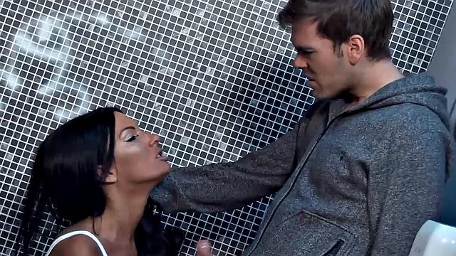 Brit Slag Elicia Banged in Public Bathroom