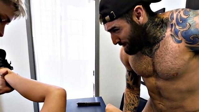 Bi police patrol couple fuck a guy FMM