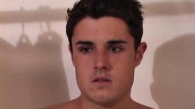 hunter phoenix дрочит в душе и заливает спермой всё вокруг