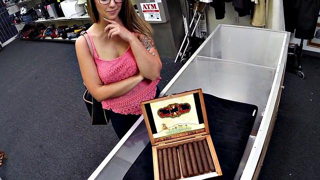 Pawnshop amateur rides store manager for a better deal