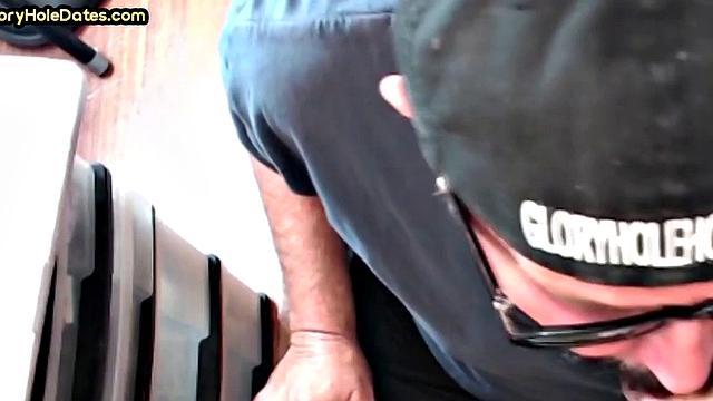 Mature cocksucker gloryhole fucked in homemade closeup