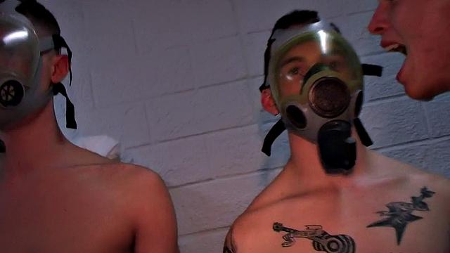 Amateur army stud jizzed in front of colleagues during handjob