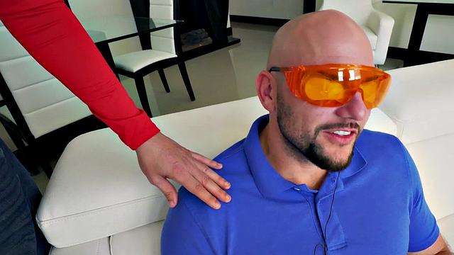 Kinky threesome: Latina sisterinlaw gets spitroasted while standing in the living room