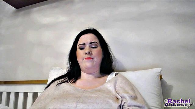 Rachel Aldana - Webcam