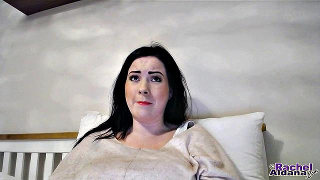 Rachel Aldana - Webcam