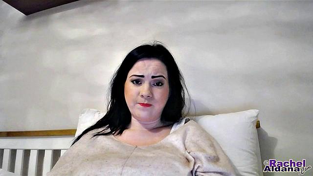 Rachel Aldana - Webcam