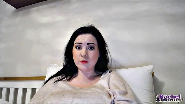 Rachel Aldana - Webcam