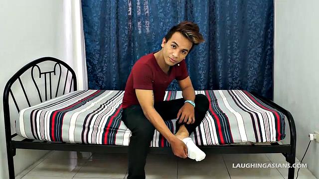 Str8 Boy Derik Foot Tease